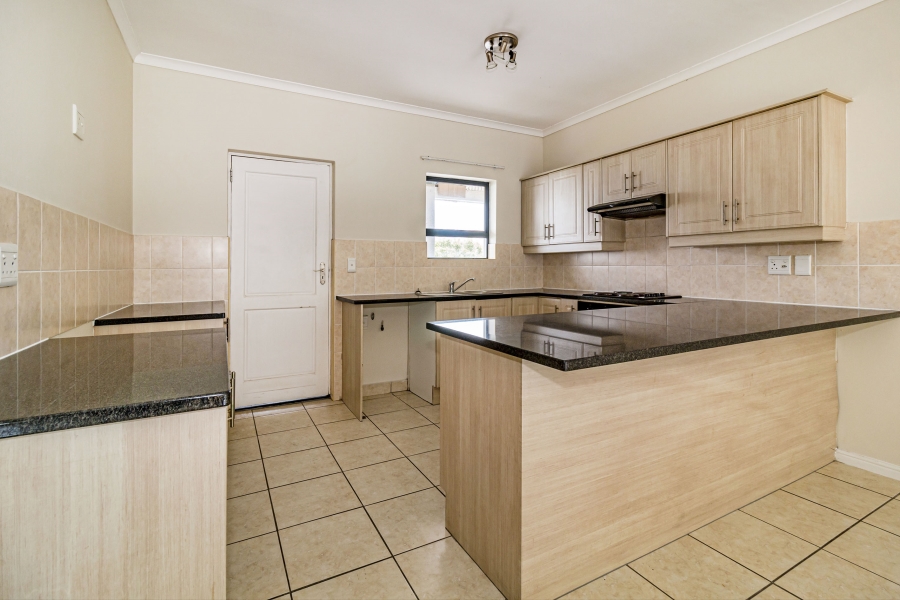 2 Bedroom Property for Sale in Heritage Park Western Cape